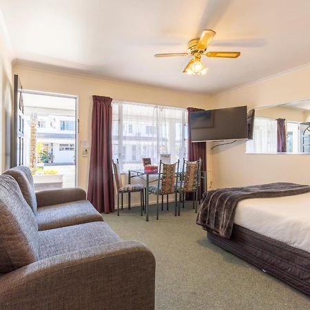 Asure Prince Motor Lodge Таупо Экстерьер фото