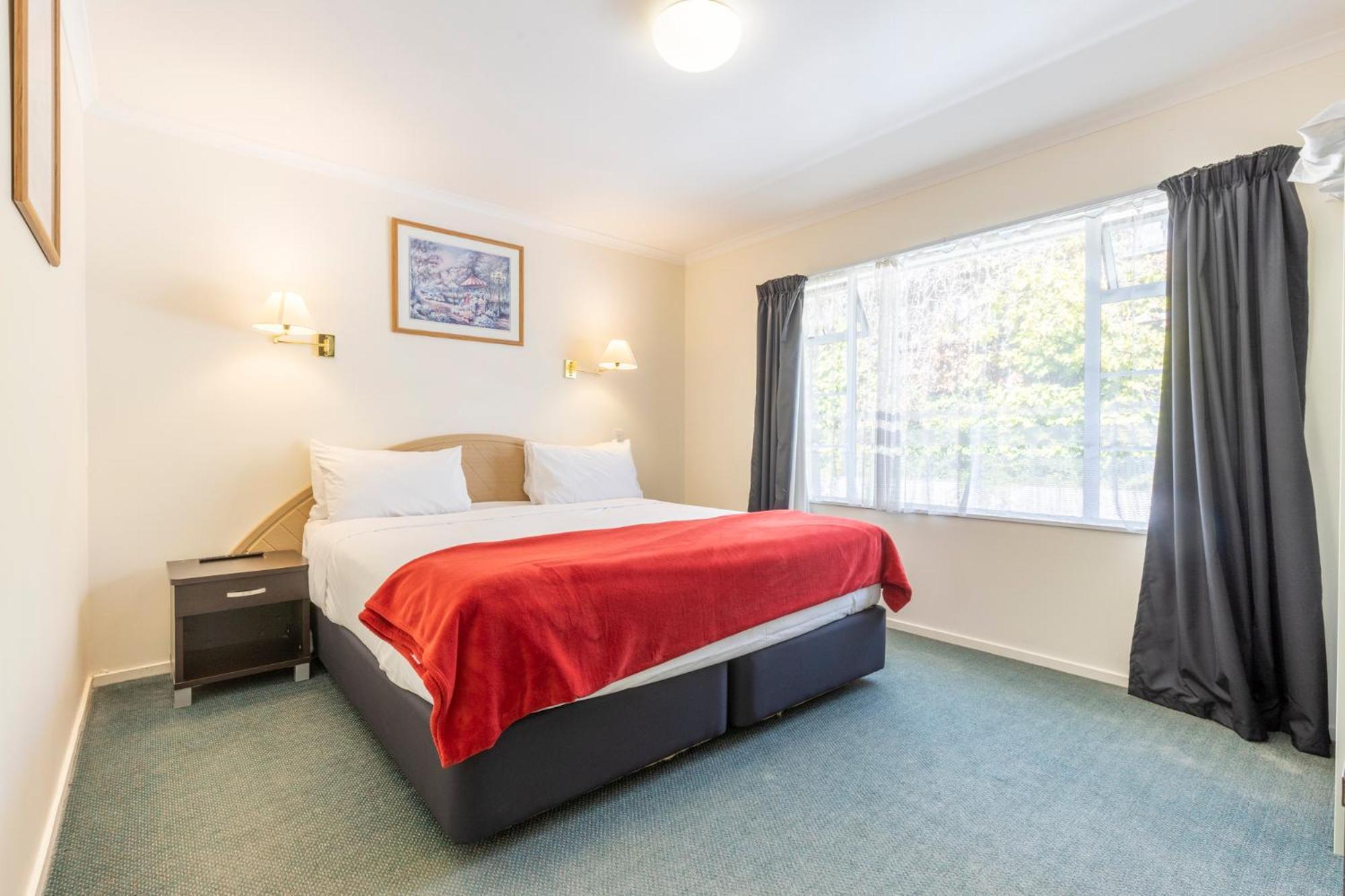 Asure Prince Motor Lodge Таупо Экстерьер фото